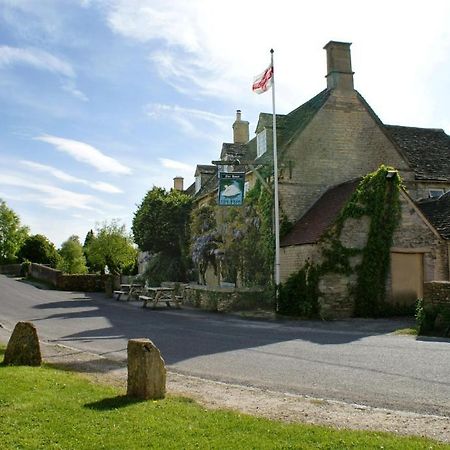 The Swan Inn Swinbrook Burford Exteriör bild