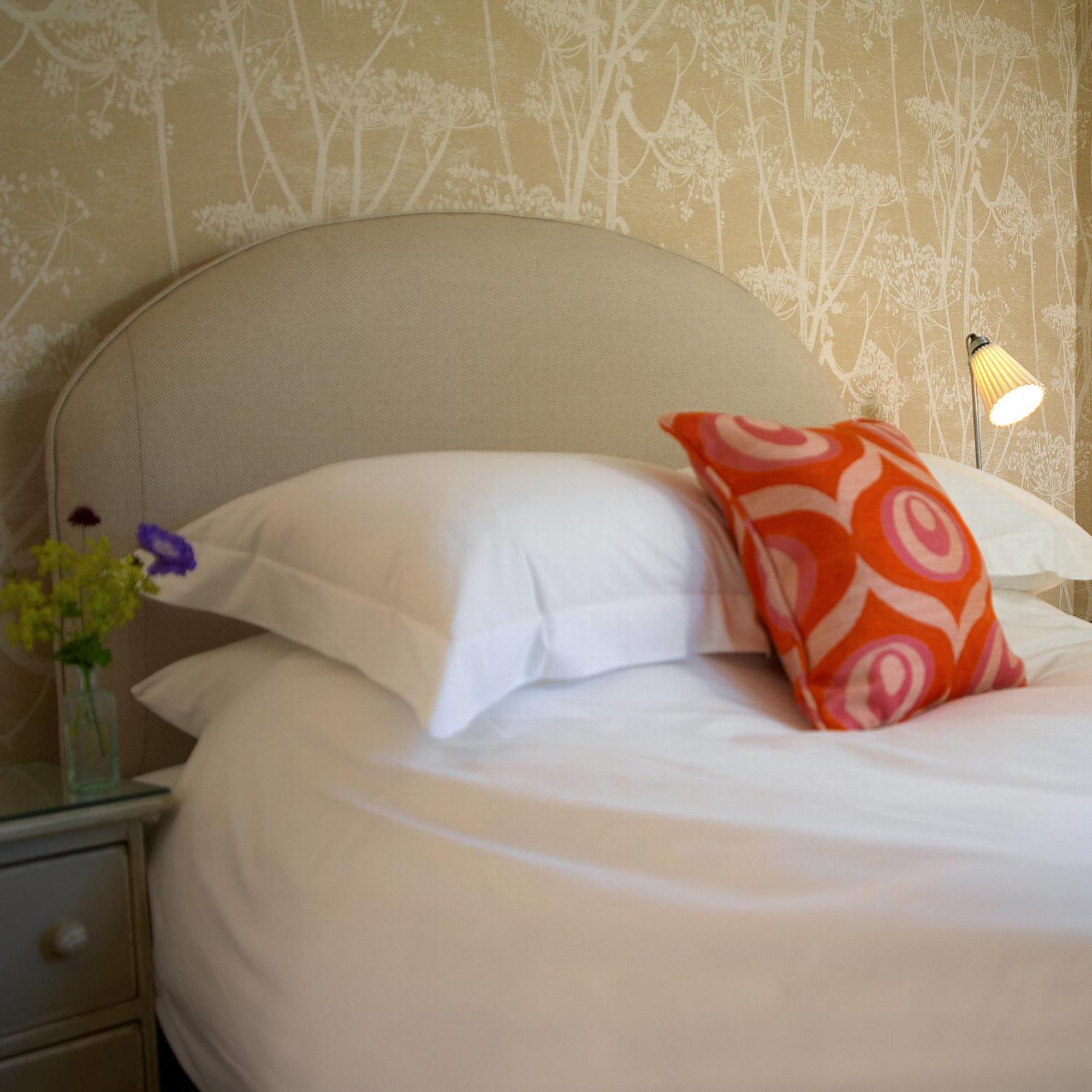 The Swan Inn Swinbrook Burford Exteriör bild