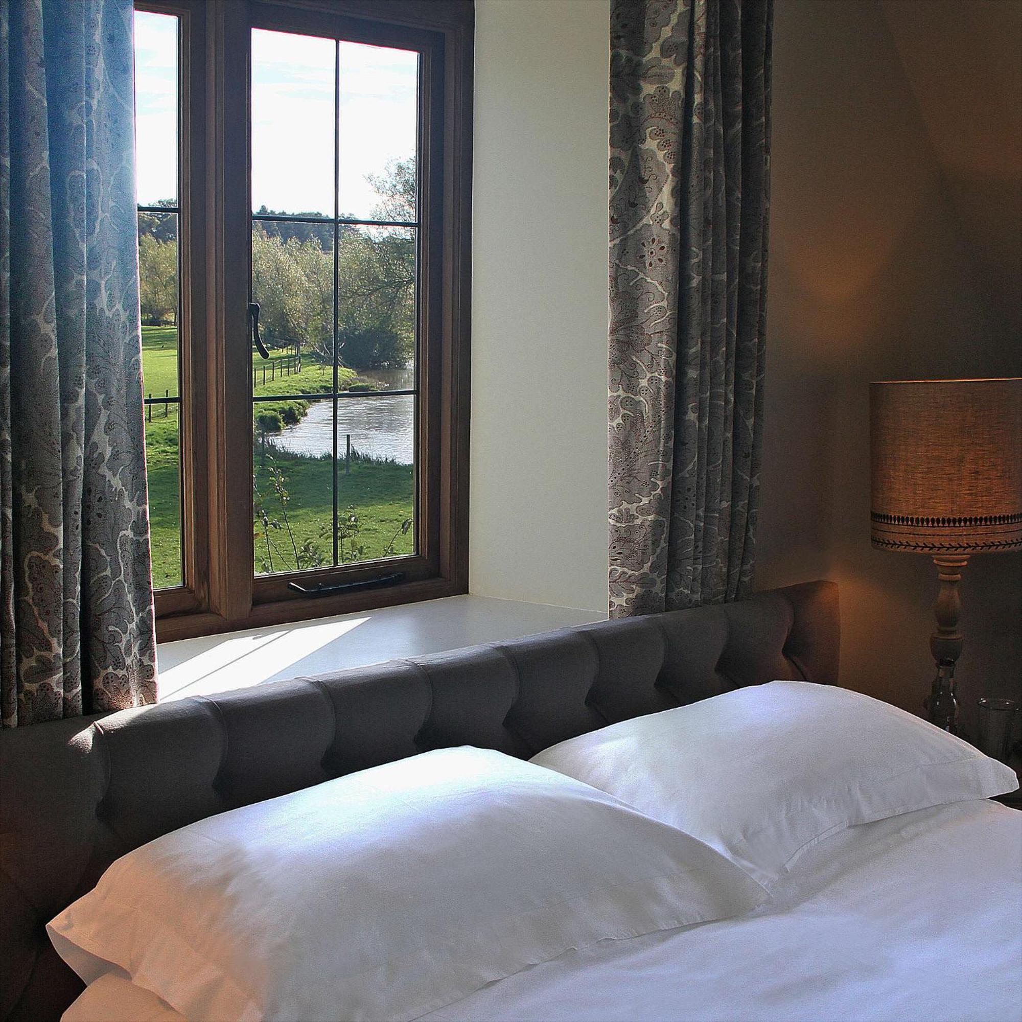 The Swan Inn Swinbrook Burford Exteriör bild